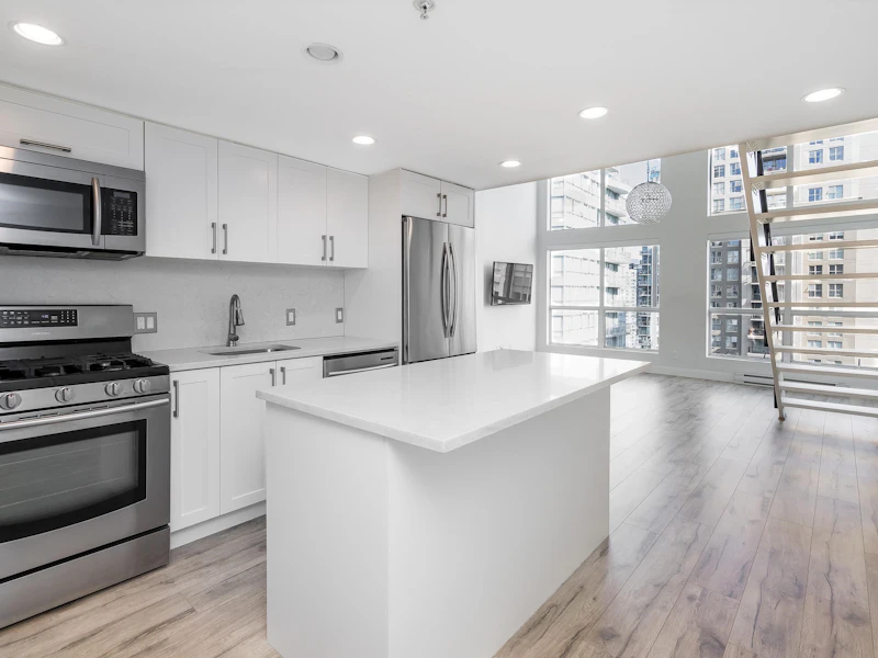 1010 - 933 Seymour Street, Vancouver BC V6B 6L6