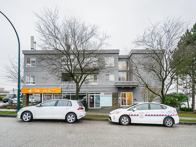 205-688 E 56th Avenue, Vancouver, BC, V5X 1R7