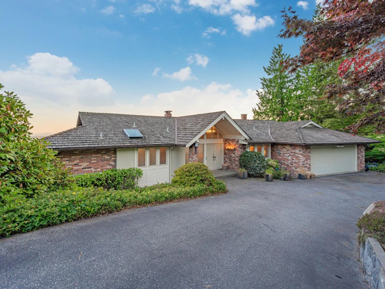 1418 Bramwell Road, West Vancouver, BC, V7S 2N9