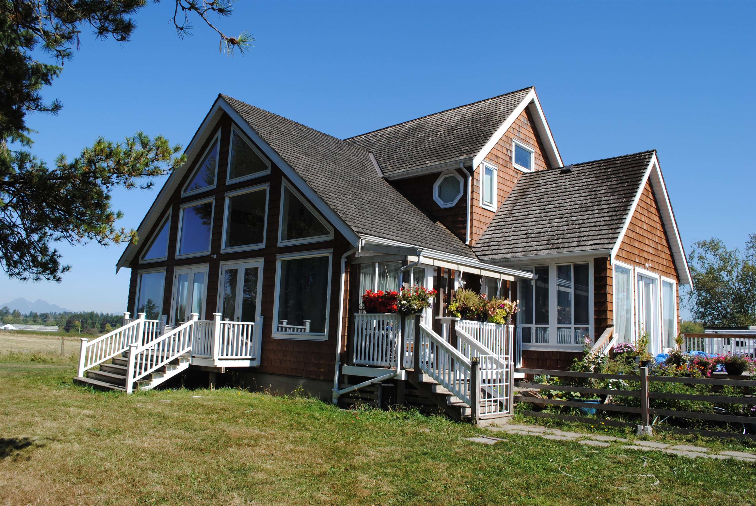 2208 208 Street, Langley, BC, V2Z 2A6