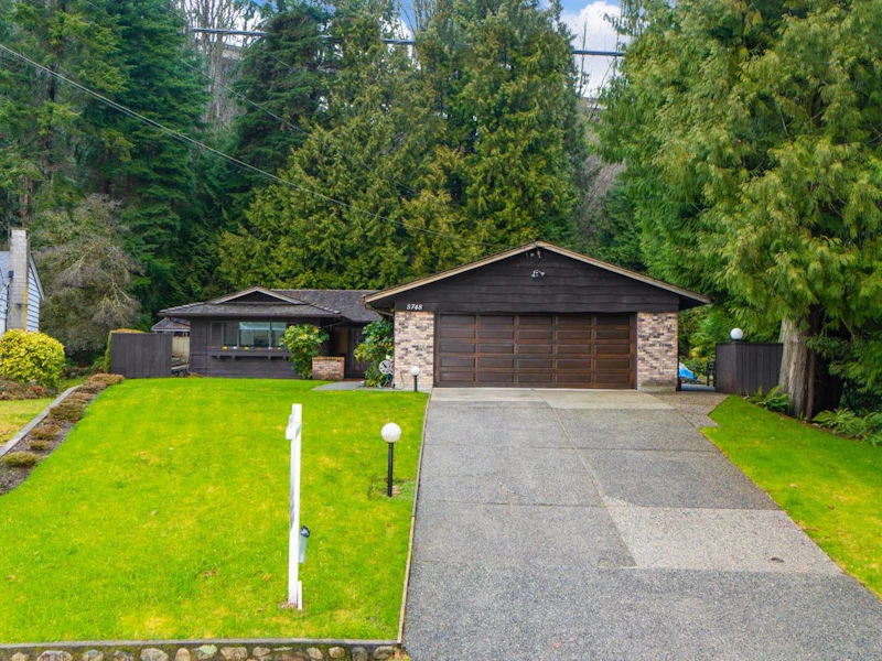 5748 Cranley Drive, West Vancouver BC V7W 1S8