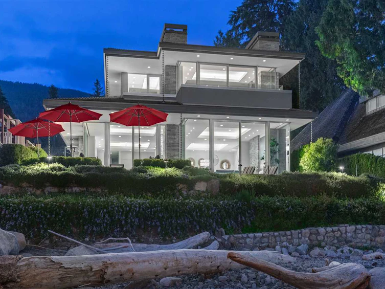 2878 Bellevue Avenue, West Vancouver, BC, V7V 1E8