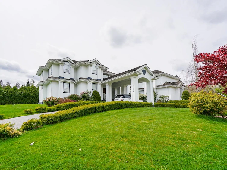 7383 151a Street, Surrey, BC, V3S 8B7