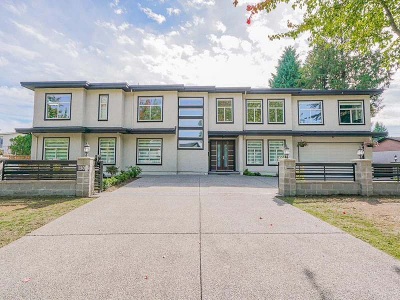 13038 Linton Way, Surrey BC V3W 5W4