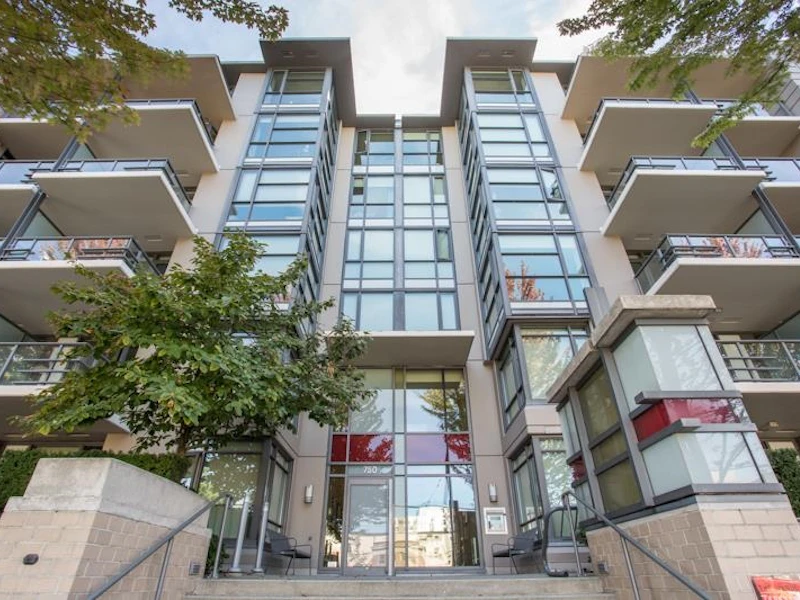 110 - 750 W 12th Avenue, Vancouver BC V5Z 0A3