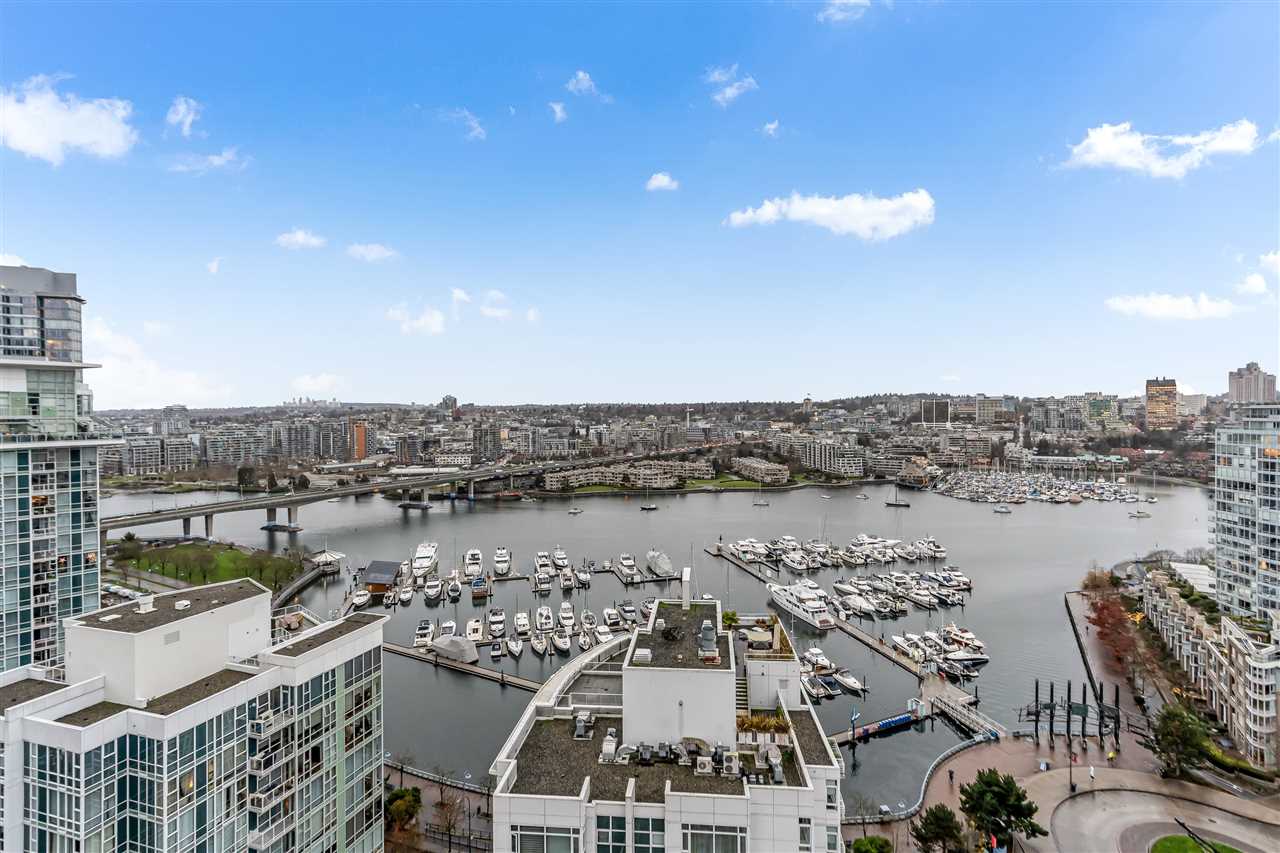 2607-198 Aquarius Mews, Vancouver, BC, V6Z 2Y4