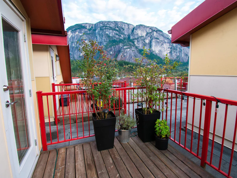 403 - 37841 Cleveland Avenue, Squamish BC V8B 0S8