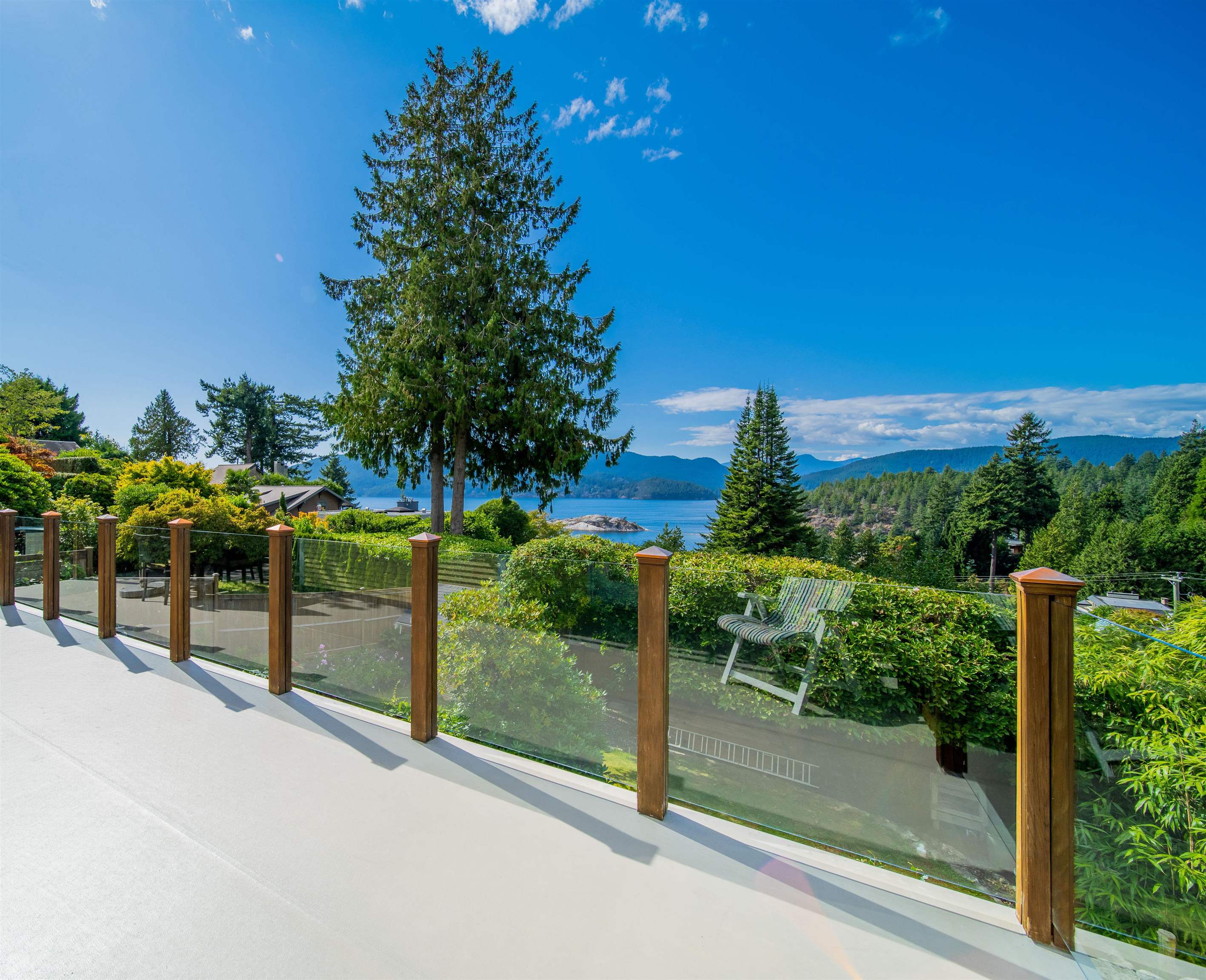 6245 Nelson Avenue, West Vancouver, BC, V7W 2A2