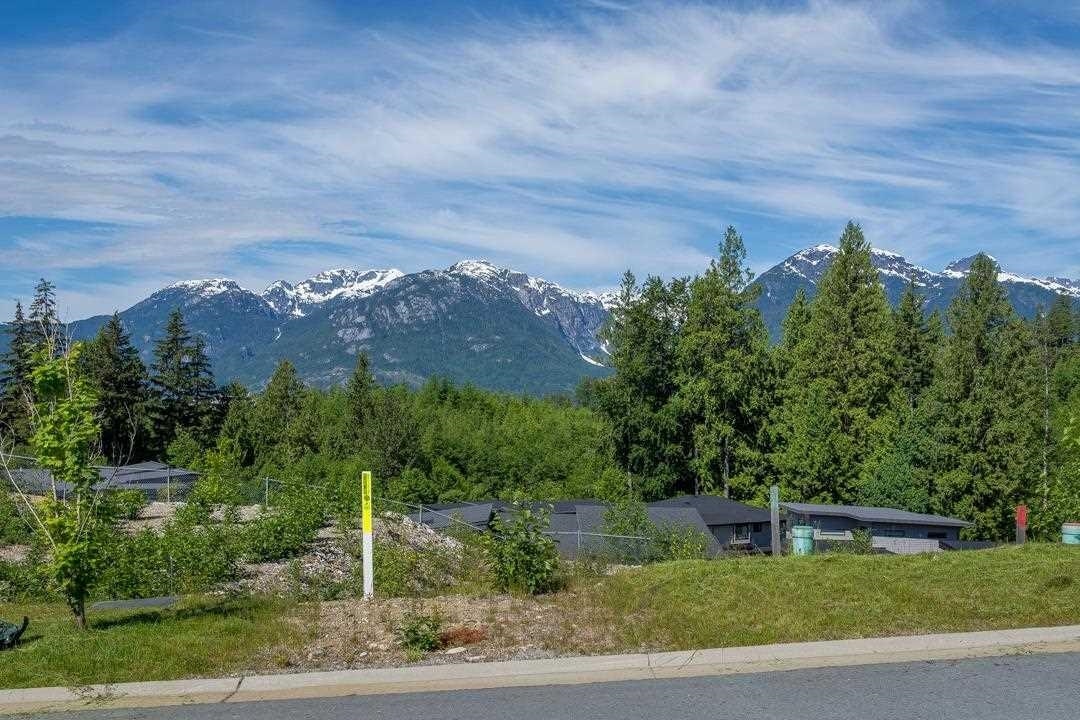 33-3385 Mamquam Road, Squamish, BC, V8B 0E3