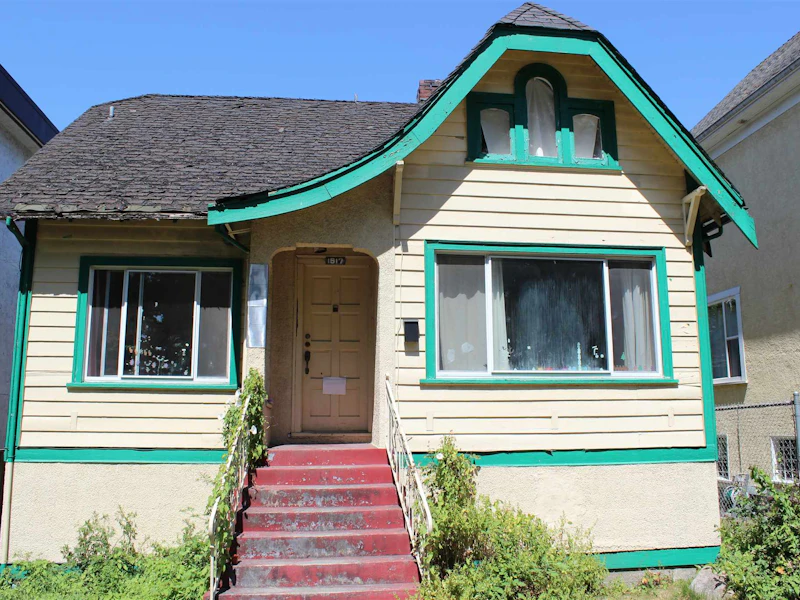 1517 Frances Street, Vancouver BC V5L 1Z2