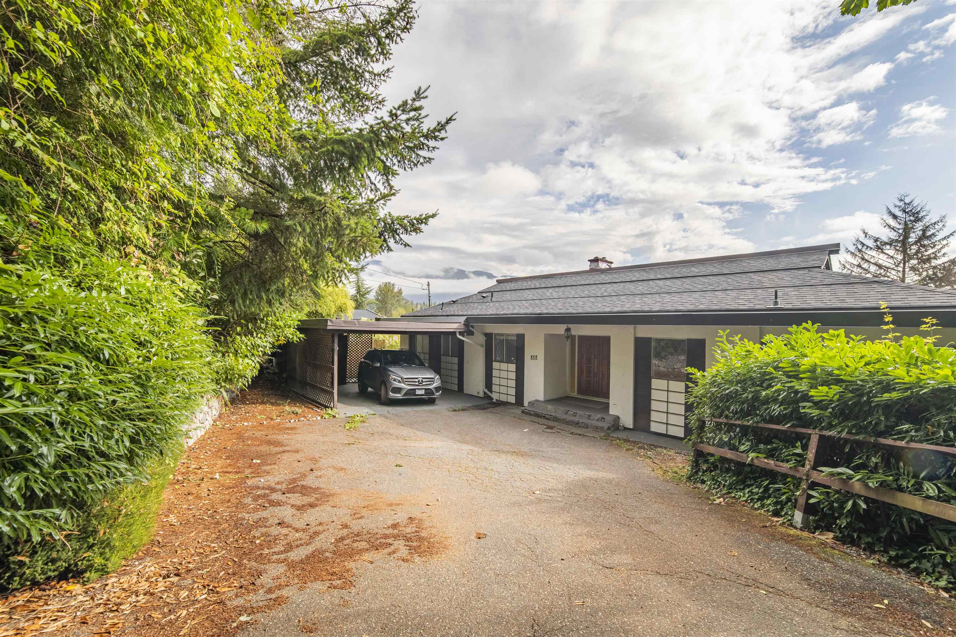 818 Younette Drive, West Vancouver, BC, V7T 1S9