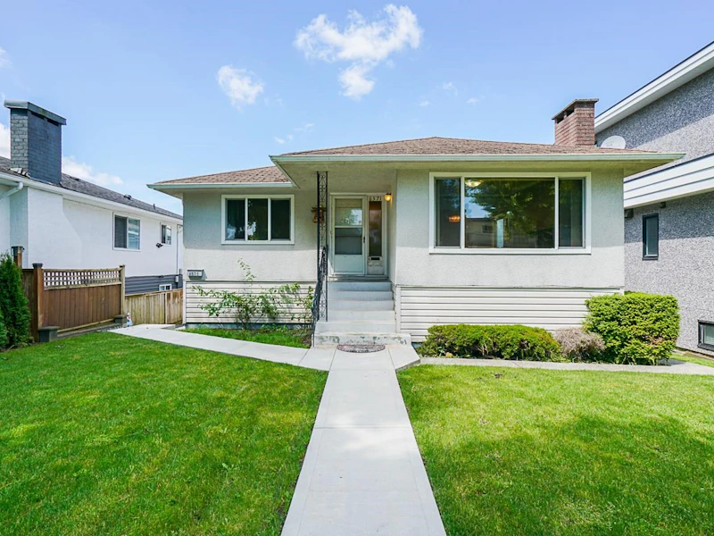 6571 Tyne Street, Vancouver BC V5S 3L9
