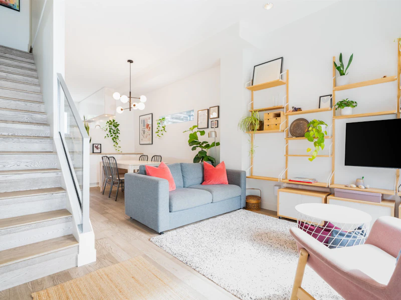 221 - 455 E 16th Avenue, Vancouver BC V5T 2T8