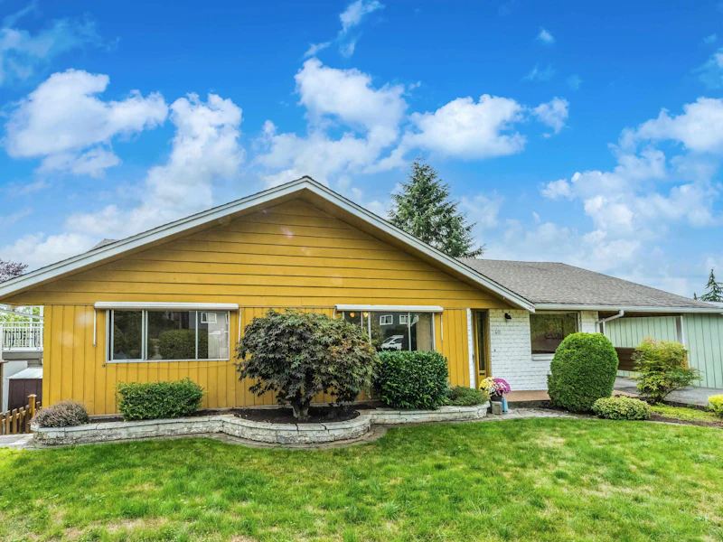40 E Tenth Avenue, New Westminster BC V3L 4R5
