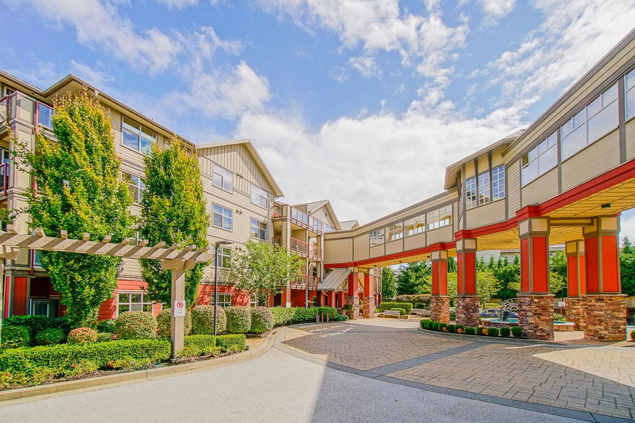 104-2511 King George Boulevard, Surrey, BC, V4P 0C7