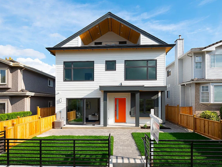 3588 Falaise Avenue, Vancouver, BC, V5M 4C1