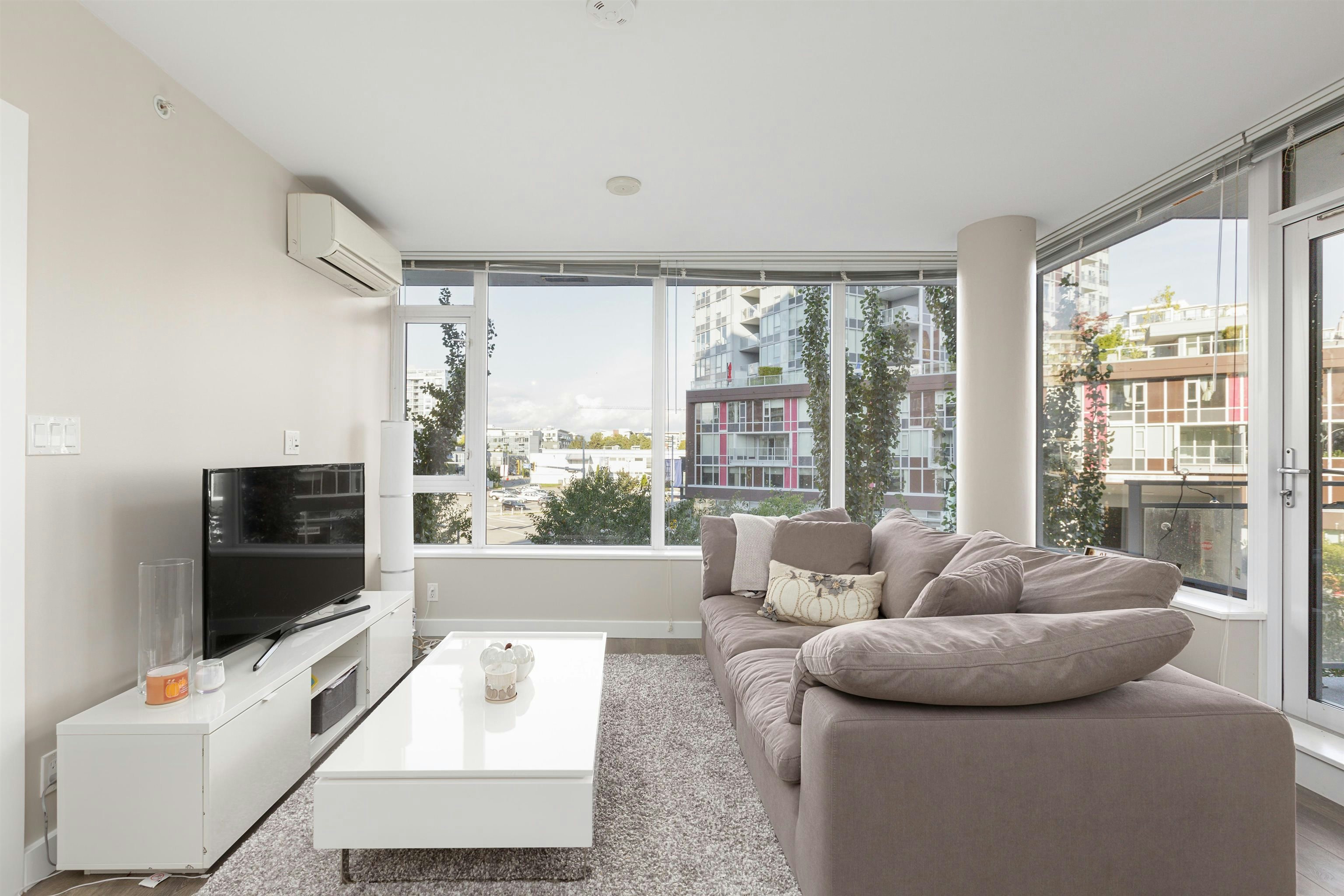 203-6971 Elmbridge Way, Richmond, BC, V7C 0A5