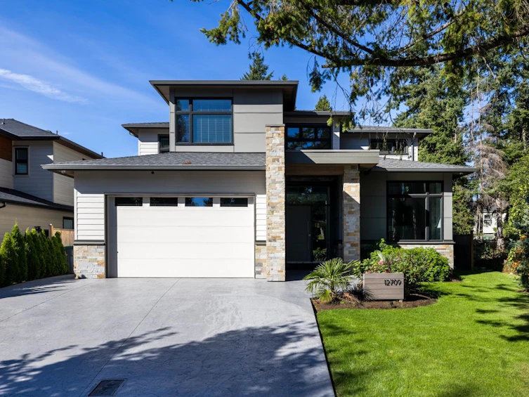 12709 25 Avenue, Surrey, BC, V4A 2K5