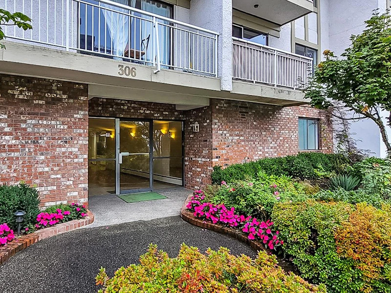 306 - 306 W 1st Street, North Vancouver BC V7M 1B6