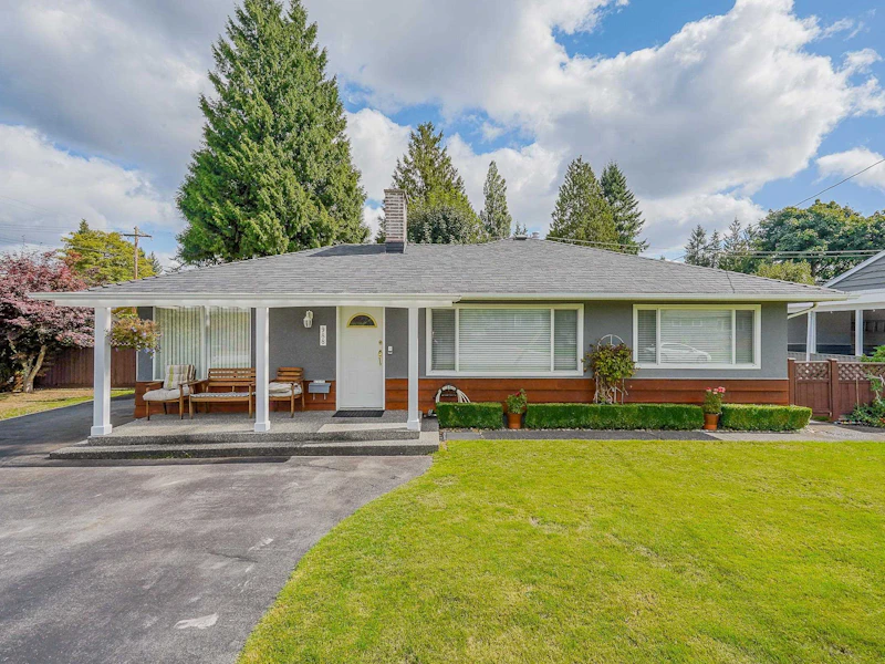 988 Allandale Avenue, Port Moody BC V3H 1C9