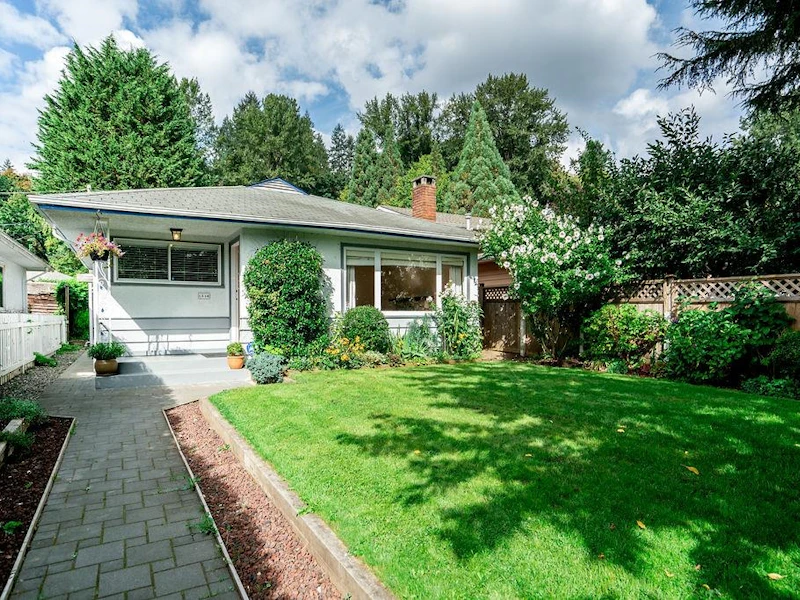 1310 W 17th Street, North Vancouver BC V7P 1W4