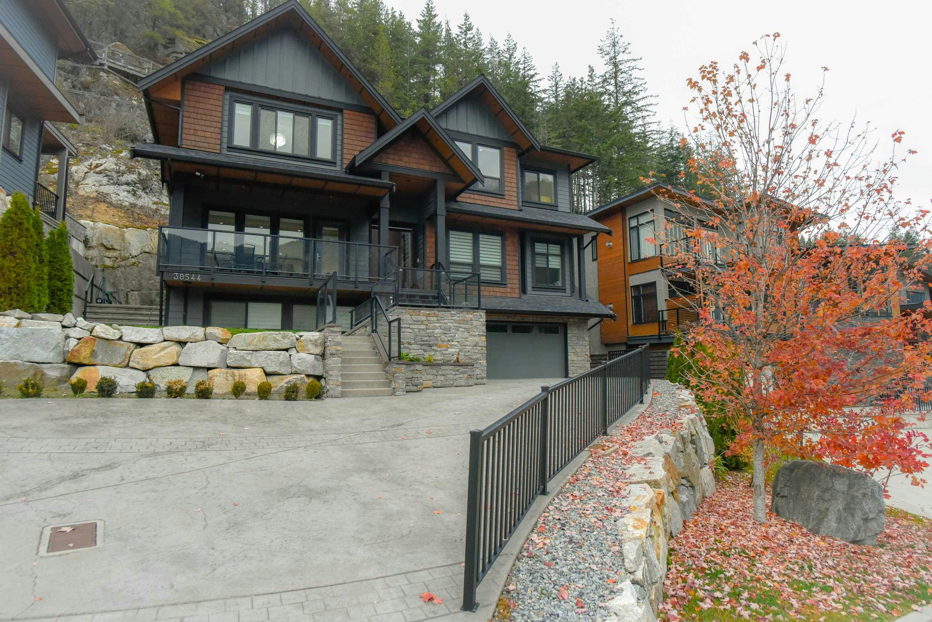 38544 Sky Pilot Drive, Squamish, BC, V8B 0T6