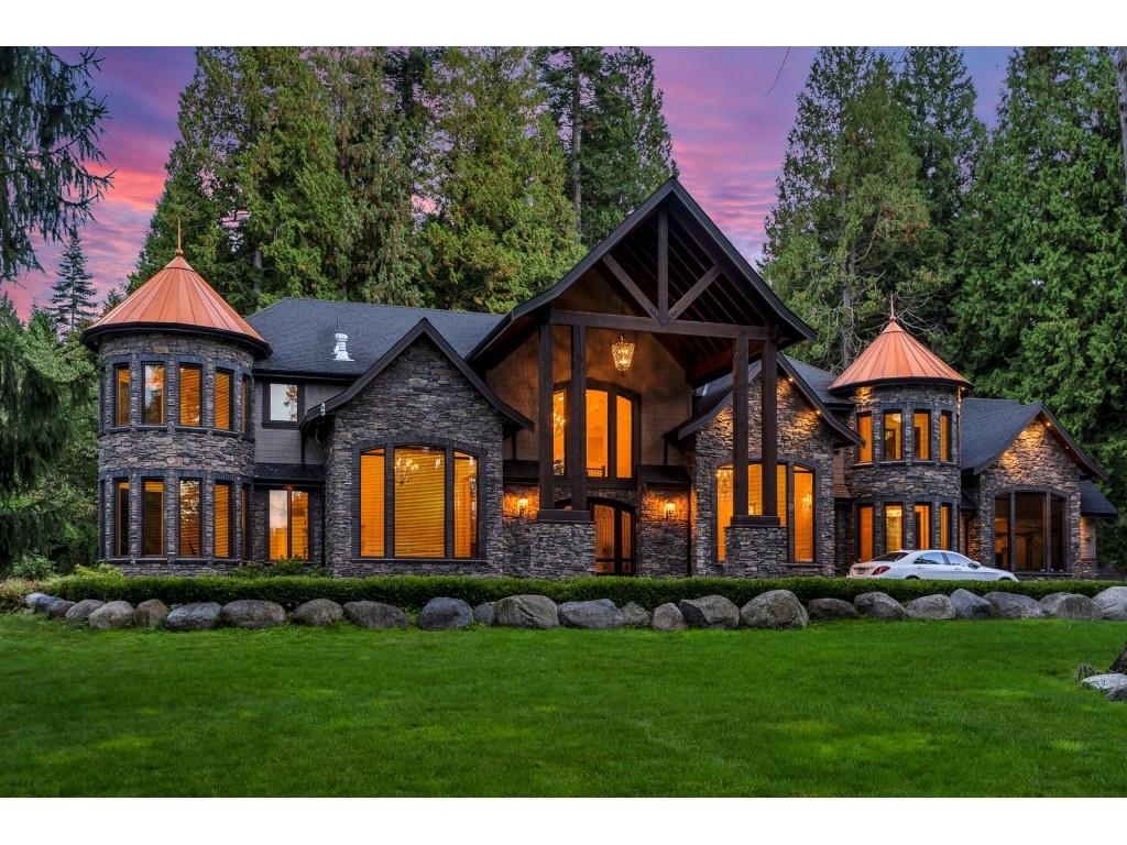 13288 Woodcrest Drive, Surrey, BC, V4P 1W5