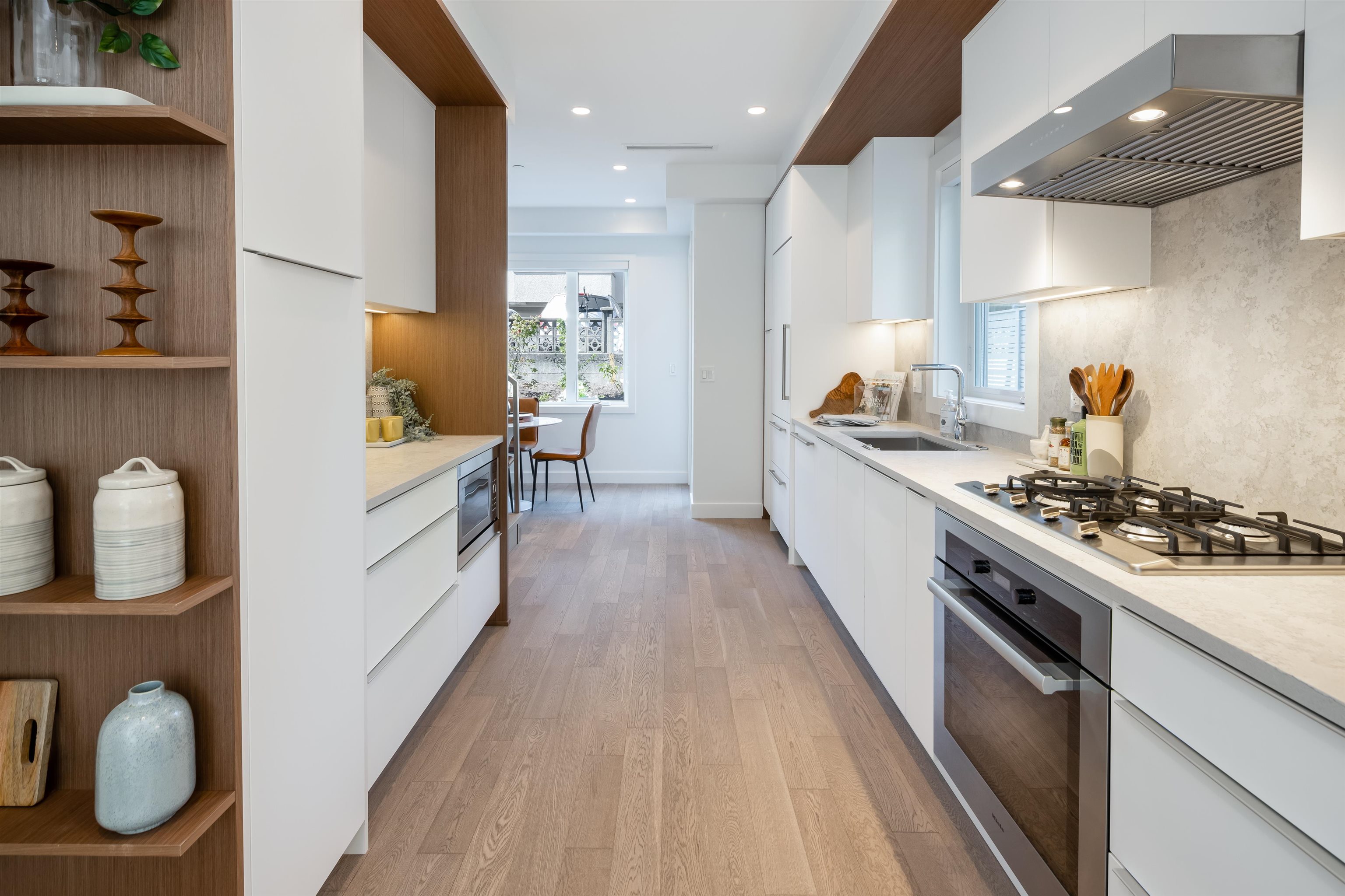 2121 W 7th Avenue, Vancouver, BC, V6K 1X9