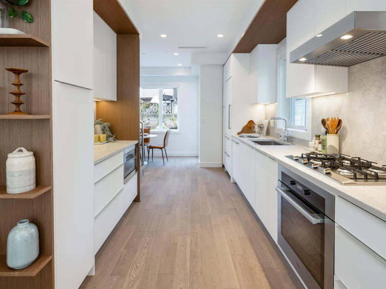 2121 W 7th Avenue, Vancouver, BC, V6K 1X9
