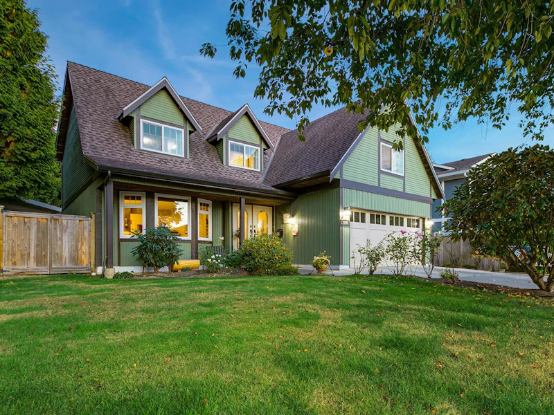 1902 144th Street, Surrey BC V4A 6X4
