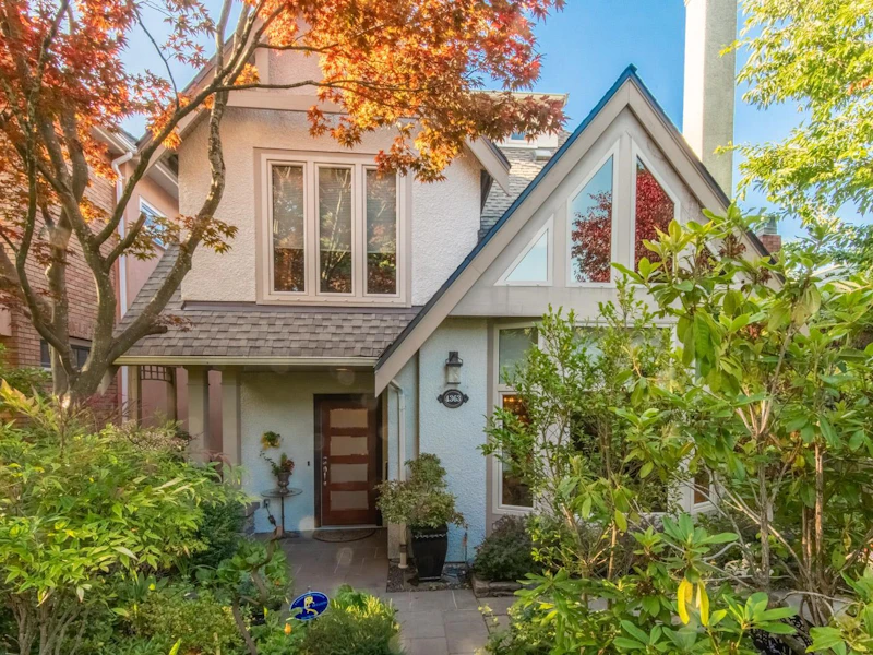 4363 W 12th Avenue, Vancouver BC V6R 2P9