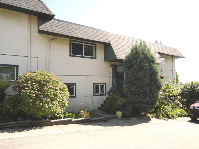 10 - 694 School Road, Gibsons BC