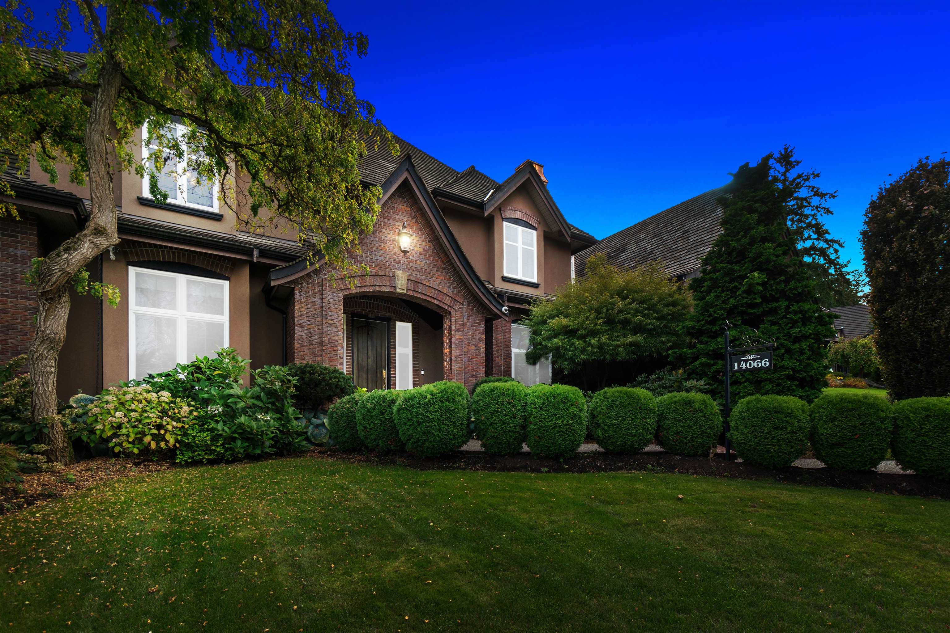 14066 33b Avenue, Surrey, BC, V4P 3P6