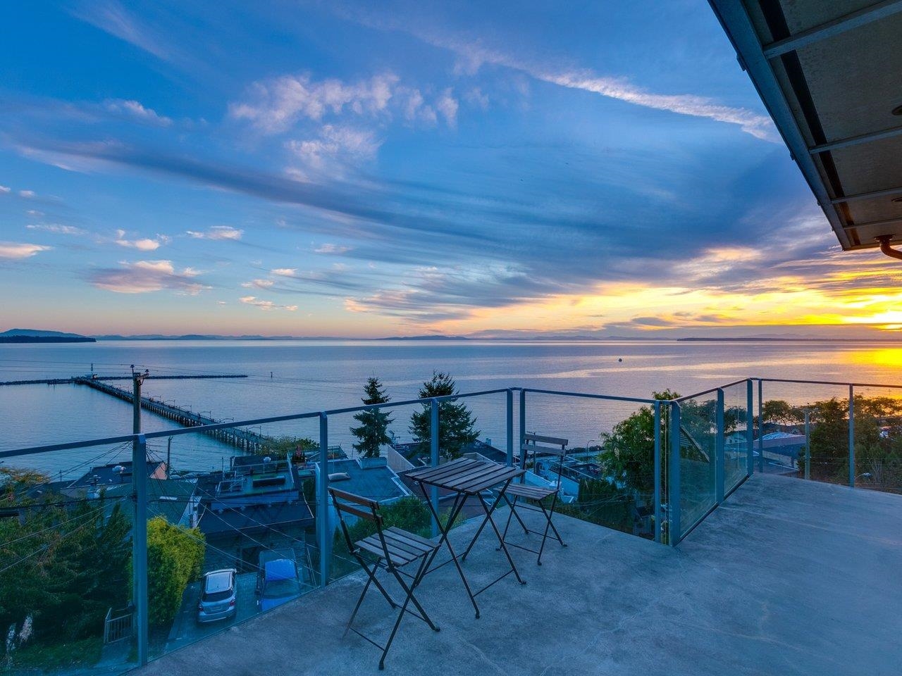 15061 Victoria Avenue, Surrey, BC, V4B 1G4