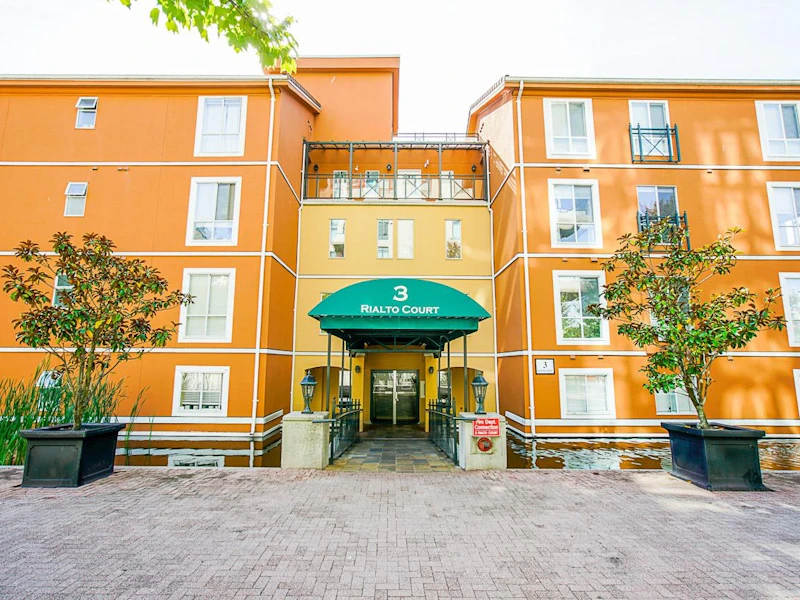 121 - 3 Rialto Court, New Westminster BC V3M 6P2