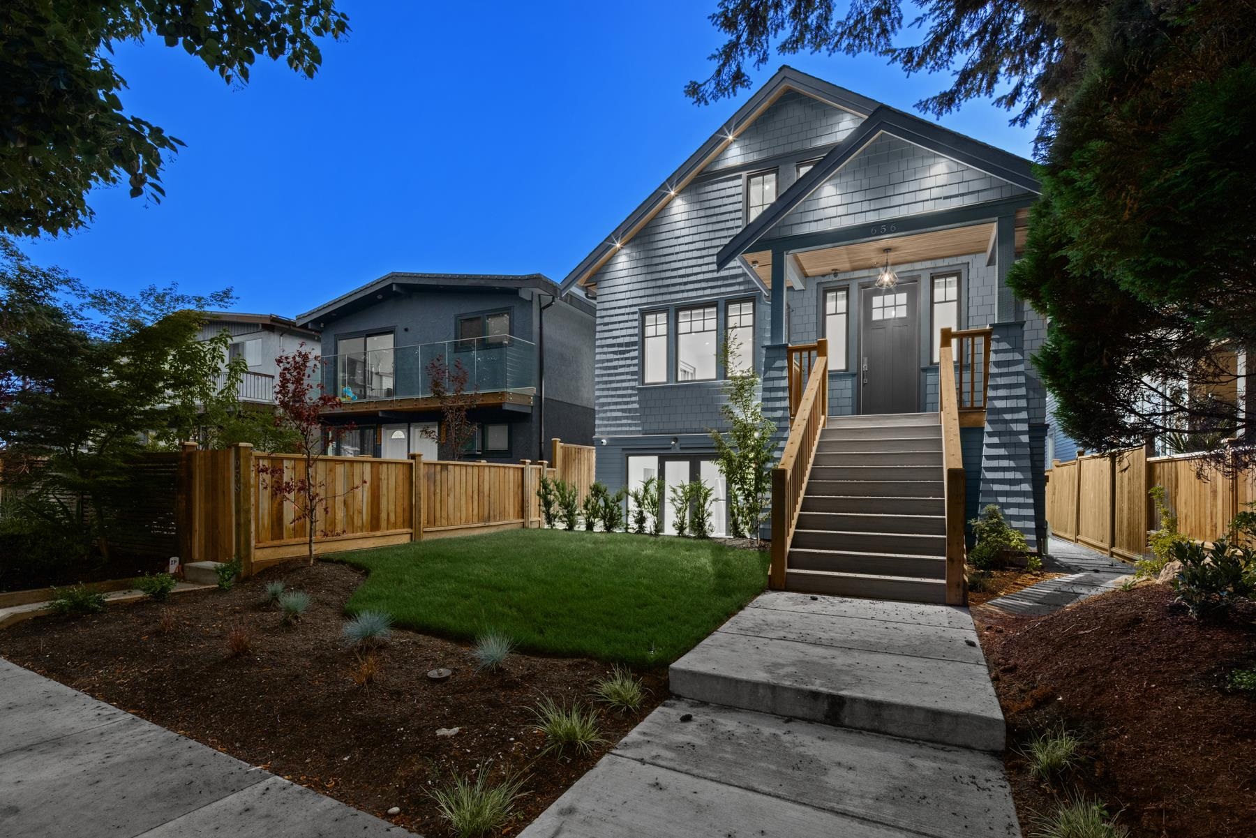 656 E 13th Avenue, Vancouver, BC, V5T 2L1