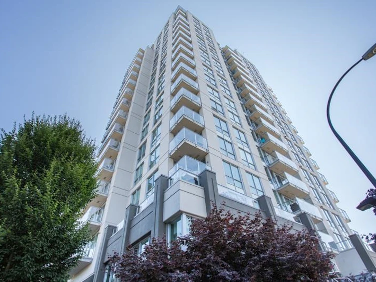 310-135 E 17th Street, North Vancouver, BC, V7L 0C4