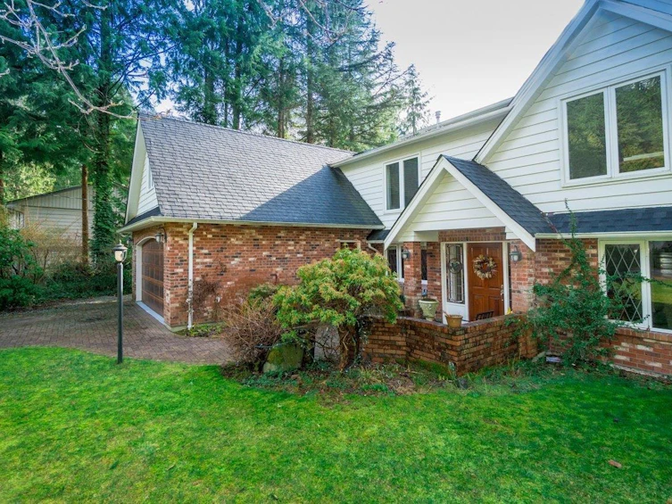 71 Deep Dene Road, West Vancouver, BC, V7S 1A1