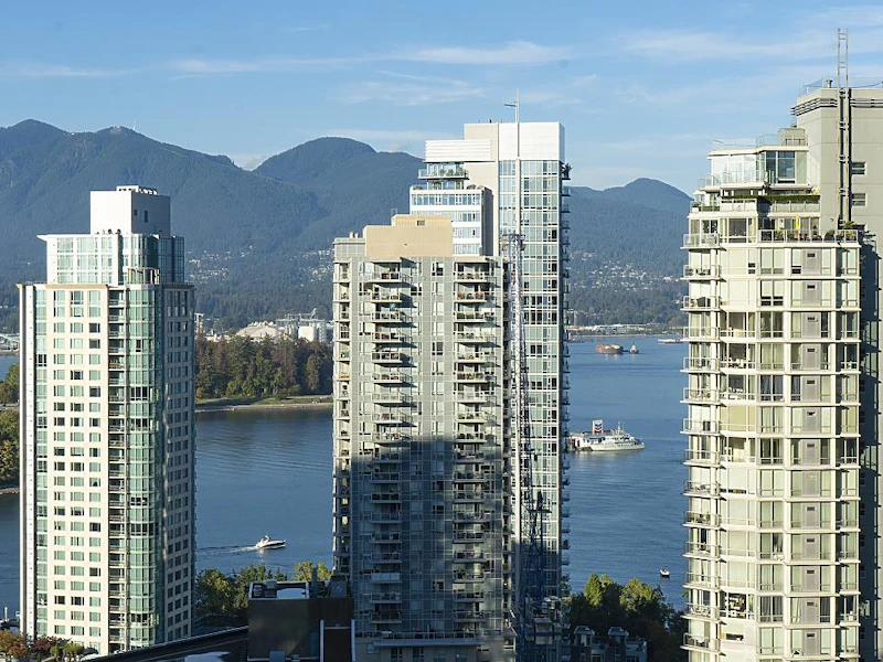2109 - 1239 W Georgia Street, Vancouver BC V6E 4R8