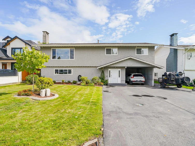 7130 141a Street, Surrey, BC, V3W 5X6