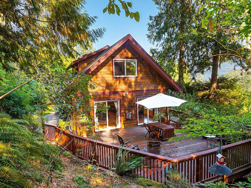 955 Harbour View Place, Bowen Island BC V0N 1G1