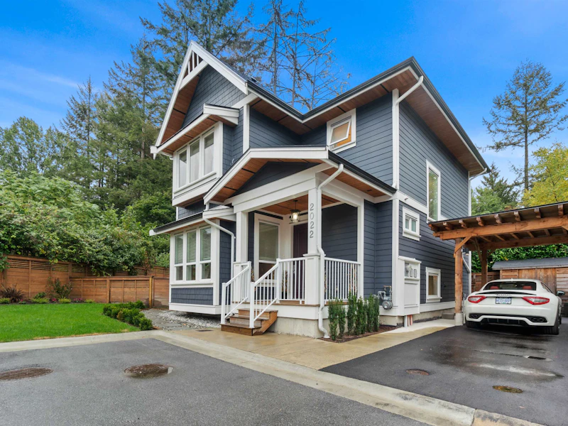 2022 Carson Court, North Vancouver BC