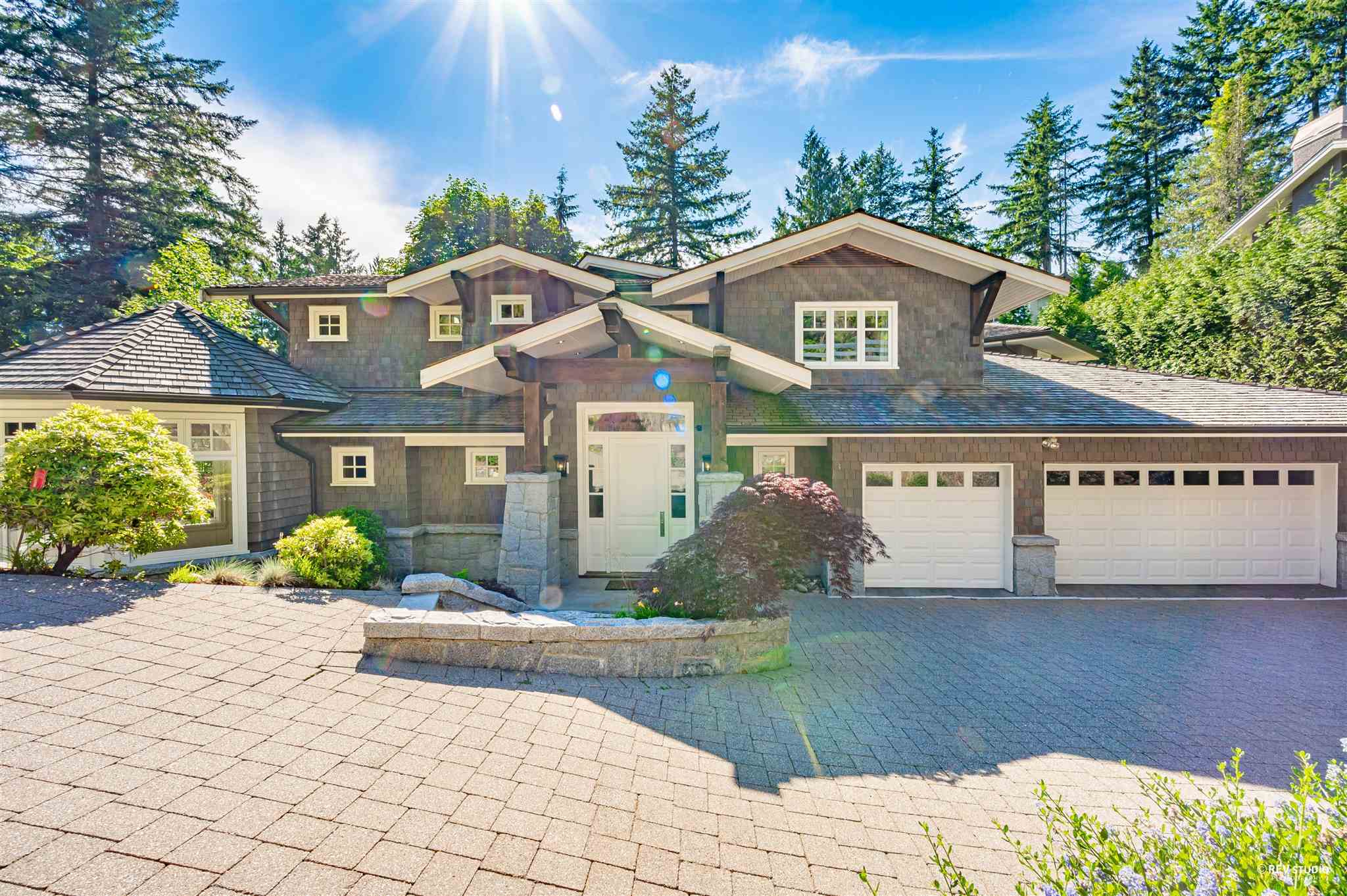 3785 Bayridge Avenue, West Vancouver, BC, V7N 3J3