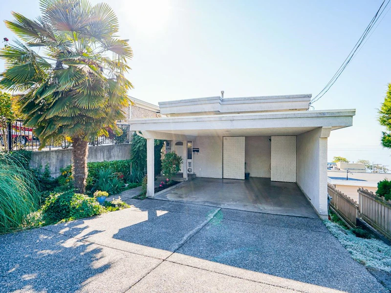 14954 Beachview Avenue, Surrey BC V4B 1P1