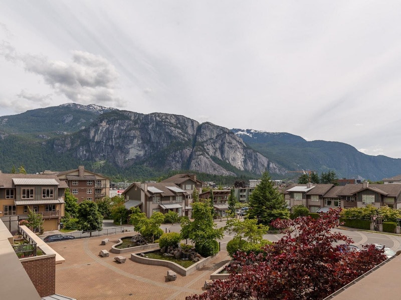 308 - 1211 Village Green Way, Squamish BC V8B 0R7