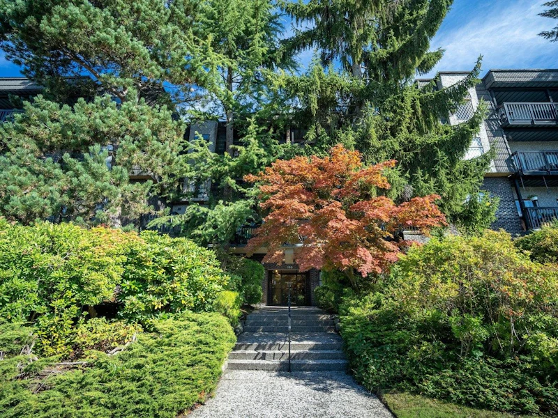 304 - 150 E 5th Street, North Vancouver BC V7L 1L5
