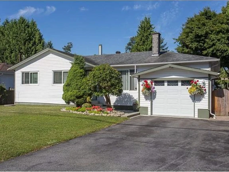 11743 Steeves Street, Maple Ridge BC V2X 4X7