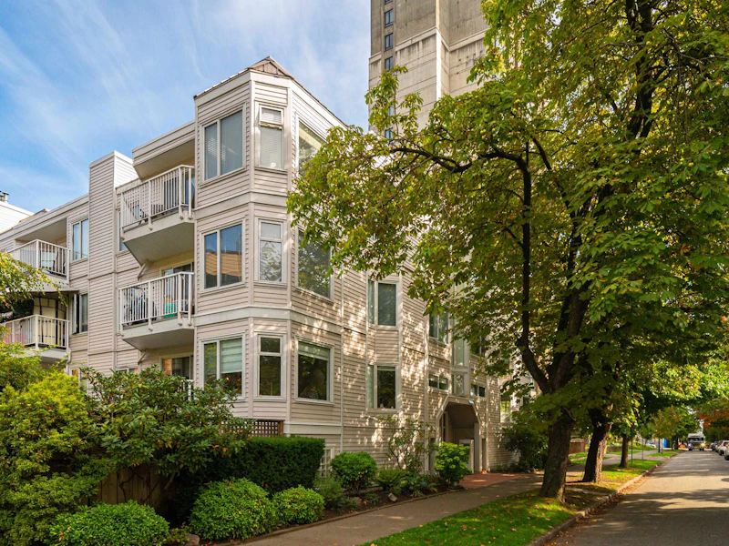 304 - 1147 Nelson Street, Vancouver BC V6E 1J3