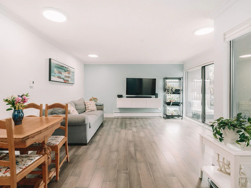 E1 - 1070 W 7th Avenue, Vancouver BC V6H 1B3