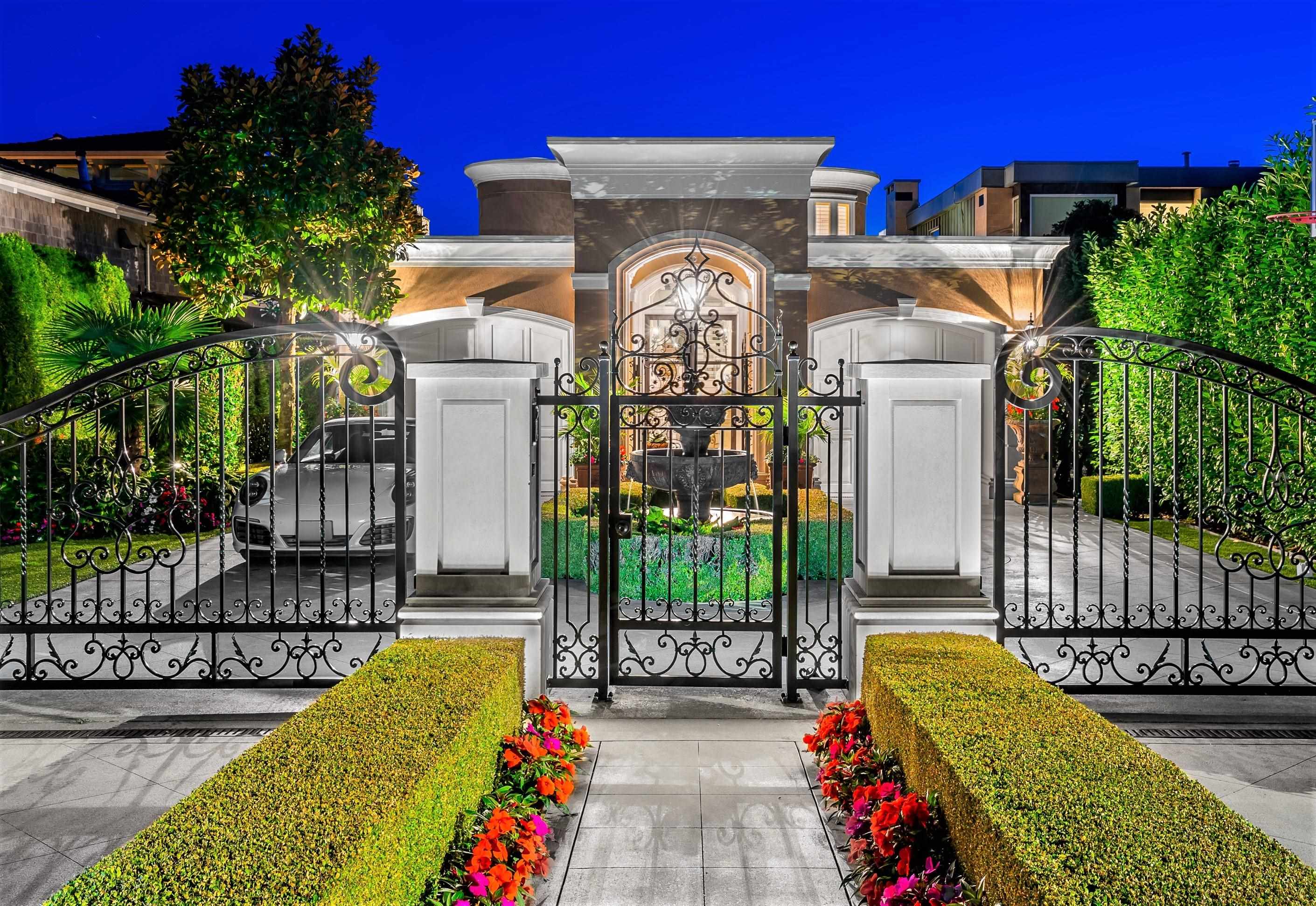 4386 Ross Crescent, West Vancouver, BC, V7W 1B2